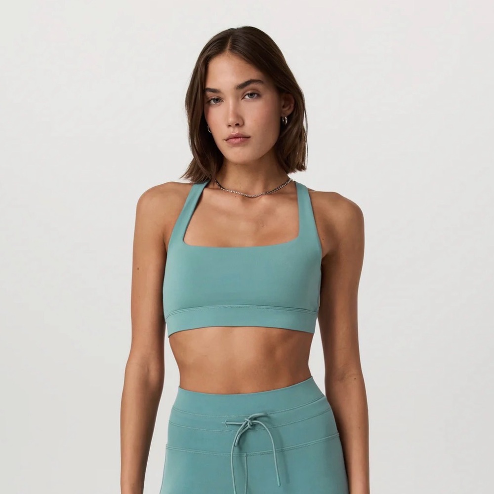 Vuori Daily Form Bra- Bluegrass